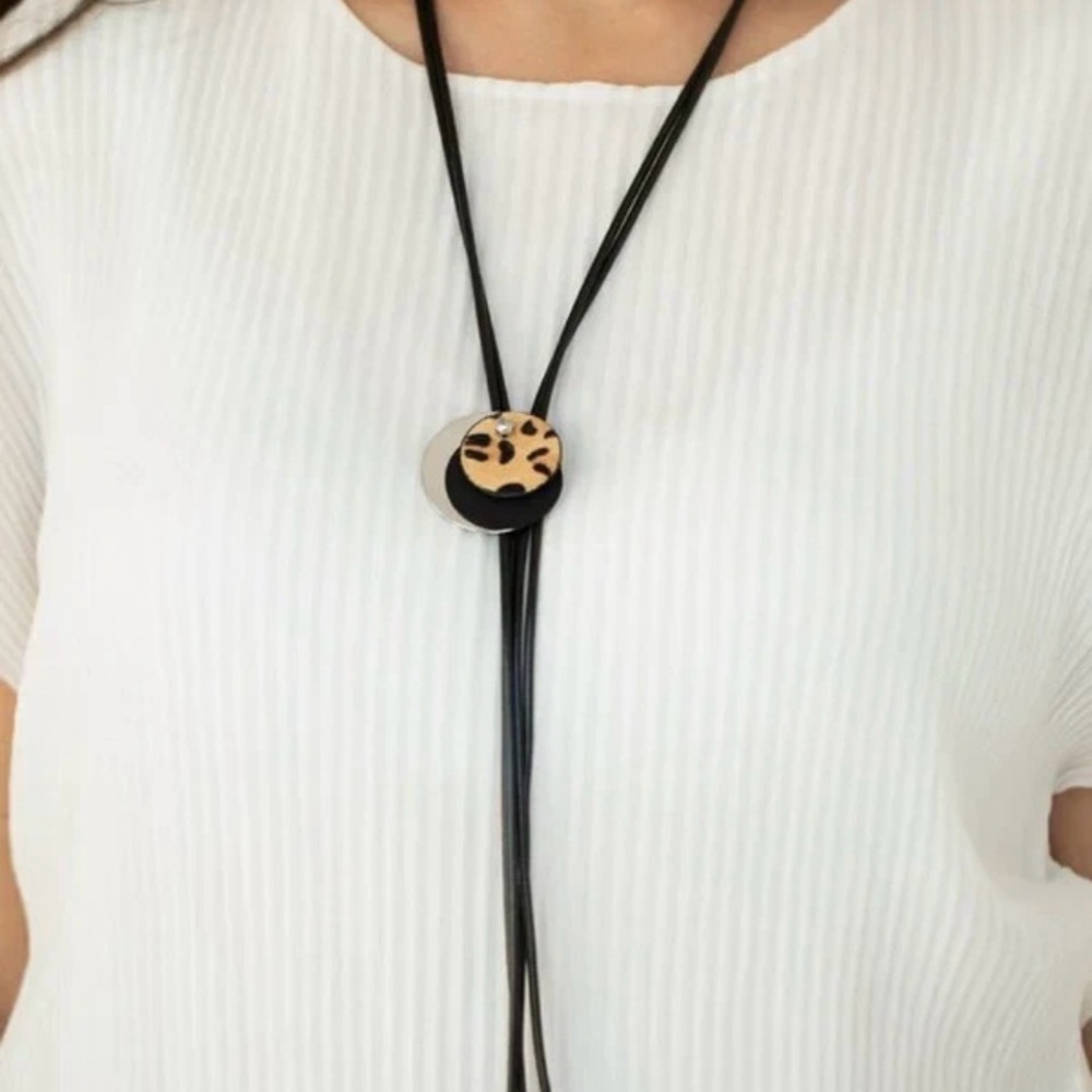 Paparazzi ~ I'm FELINE Good Black Necklace Set